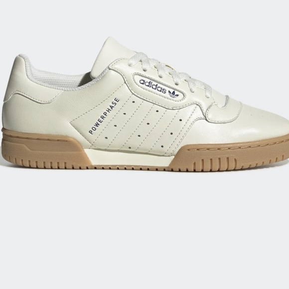 adidas Shoes - Adidas powerphase sneakers